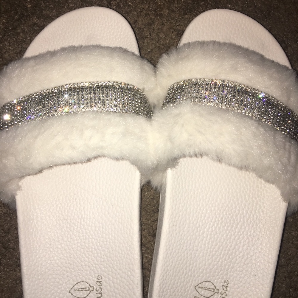 White Furry Bedazzled Slippers!